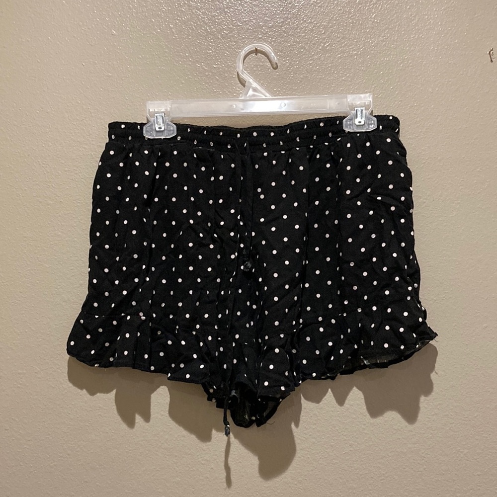 mossimo black polka dot shorts, size L